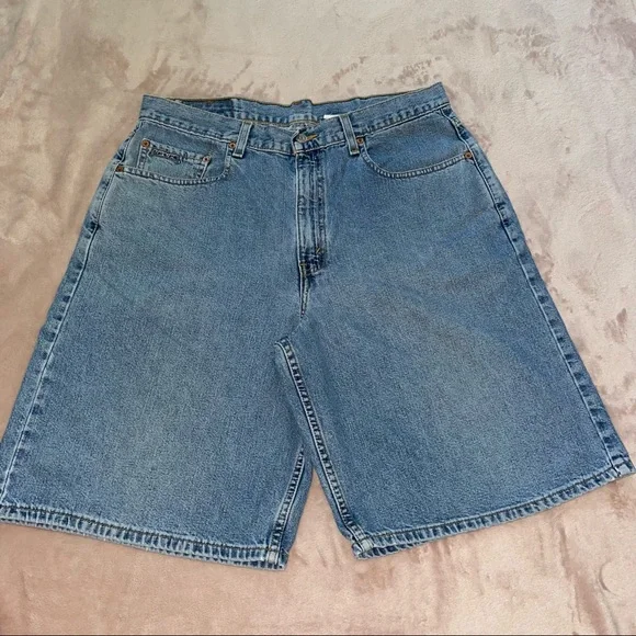 Y2K-10-1998-Vintage Levi’s boxy fit short size 34 - Picture 6 of 15